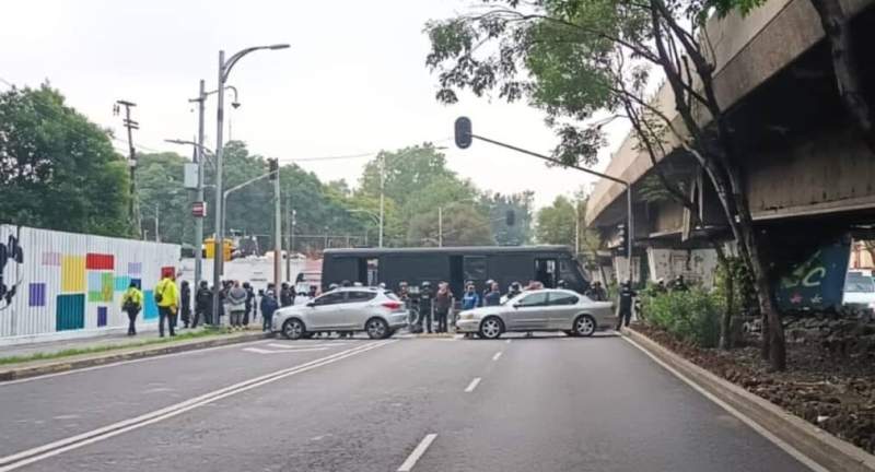 Trabajadores del poder judicial bloquean acceso a la Cámara de Diputados