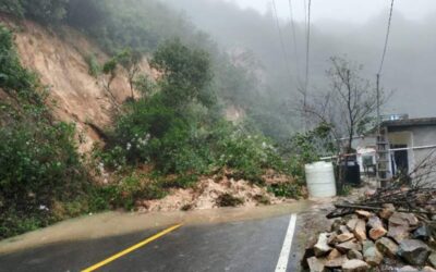 Se trasladan equipos Evaluadores de Daños a regiones afectadas por las recientes lluvias en Oaxaca