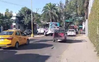 Accidente vial genera tráfico en el Bulevar Eduardo Vasconcelos