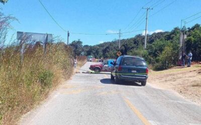 Bloquean la carretera 175, en Tamazulapan