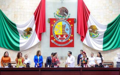 Entrega Poder Ejecutivo Segundo Informe de Gobierno al Congreso del Estado