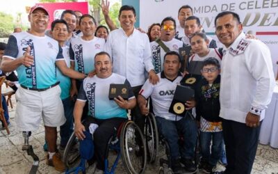 Reconoce Gobierno de Oaxaca a personas deportistas y entrenadoras