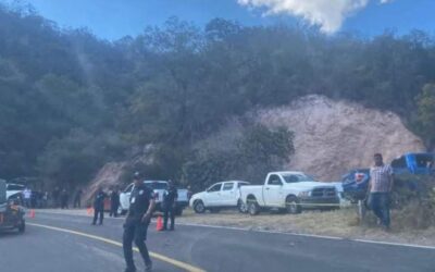 Fallece un AEI y una agente del MP en accidente carretero de la mixteca