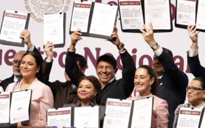 Firma Salomón Jara Cruz convenio para creación del componente indígena del FAIS destinado a obras sociales