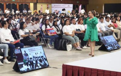 Entrega Gobierno de Oaxaca tarjeta Mi Primera Chamba a más de mil jóvenes