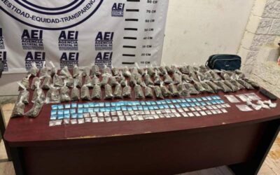 Fiscalía de Oaxaca detiene a 9 personas y asegura más de 400 dosis de diferentes drogas en cateos en la Costa