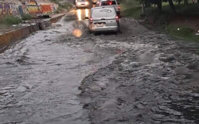 Se reporta encharcamiento debajo del puente Valerio Trujano