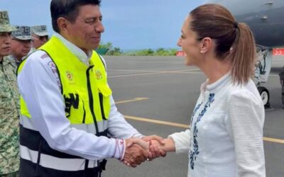 Arriba la presidenta a Oaxaca, revisa zona siniestrada por el huracán Erick
