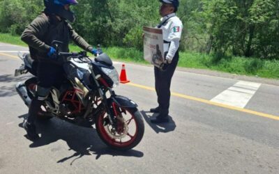 Intensifica Policía Vial Estatal concientización para prevenir accidentes en la carretera Oaxaca-Ixtlán