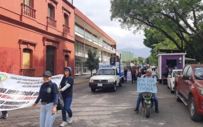 Protesta SITEM en Oaxaca, marchan del Llano al Zócalo