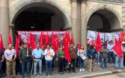 Se instalan FPR en plantón en el zócalo, amaga con protestas en Guelaguetza