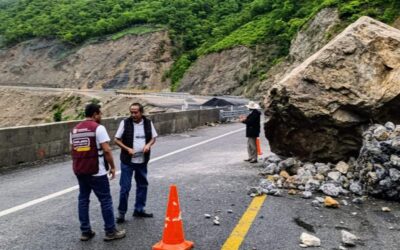 Sin interrupciones, continúan trabajos para rehabilitación del paso en autopista Mitla-Tehuantepec: Sego