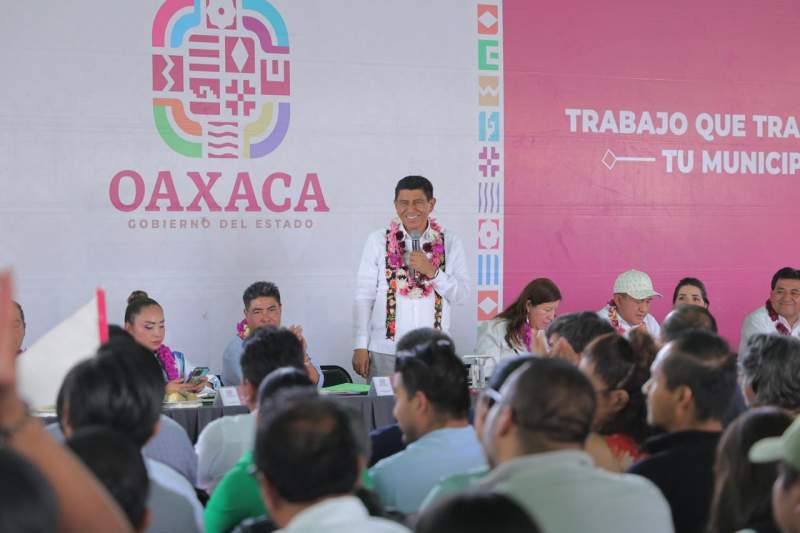 Impulsa Gobierno de Salomón Jara el campo y la educación de Villa de Etla