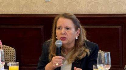 Nuevos ministros usarán toga: Loretta Ortiz