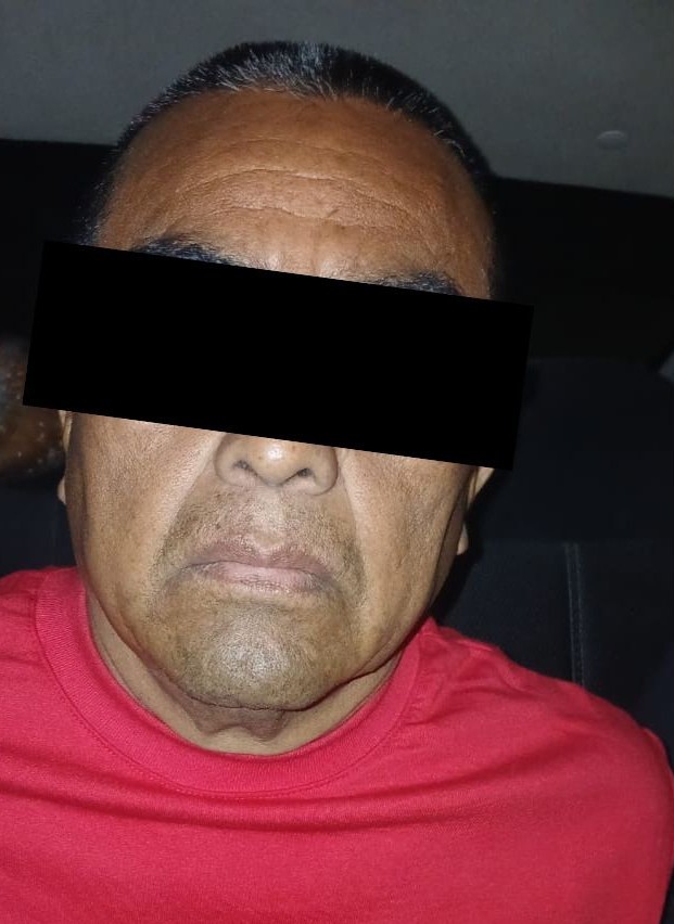 Fiscalía de Oaxaca aprehende a una persona por homicidio cometido con arma de fuego cuando intentaba llevarse vehículo de la víctima como cobro por un supuesto préstamo, en la Sierra de Flores Magón