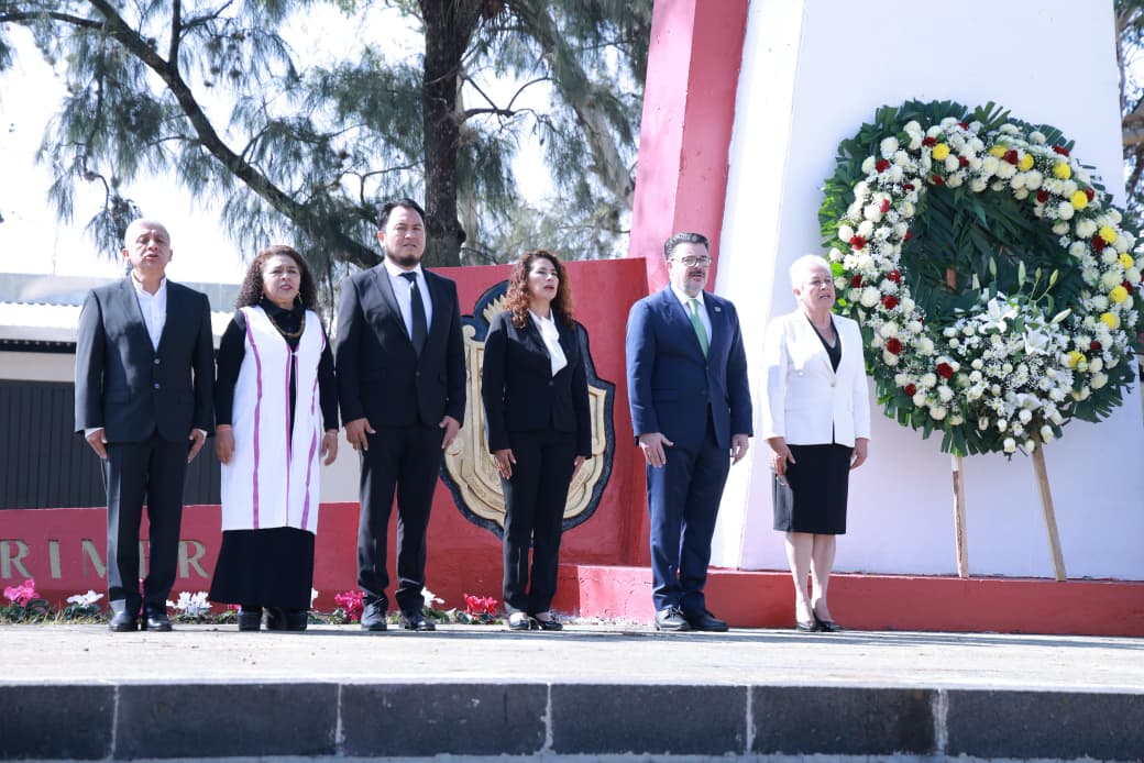 Poder Legislativo participa en ceremonia cívica por el CLXCV aniversario luctuoso de Vicente Guerrero