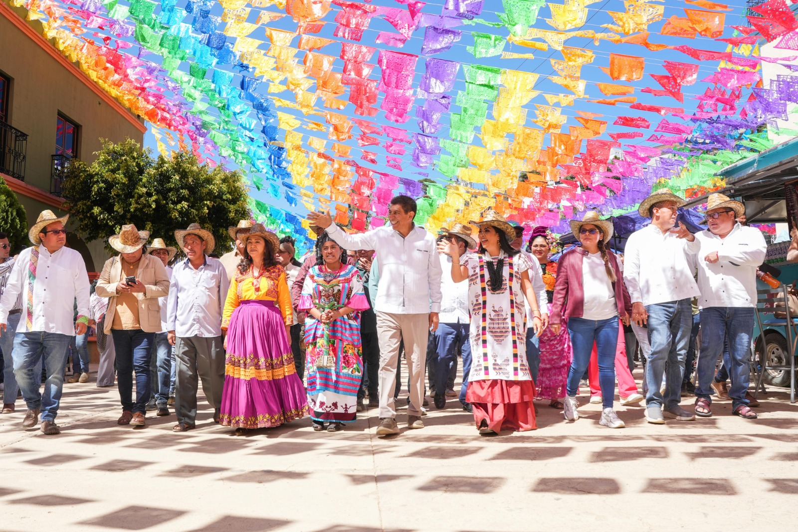 Encabeza Salomón Jara Guelaguetza Serrana 2026: Tributo a la hermandad en San Melchor Betaza