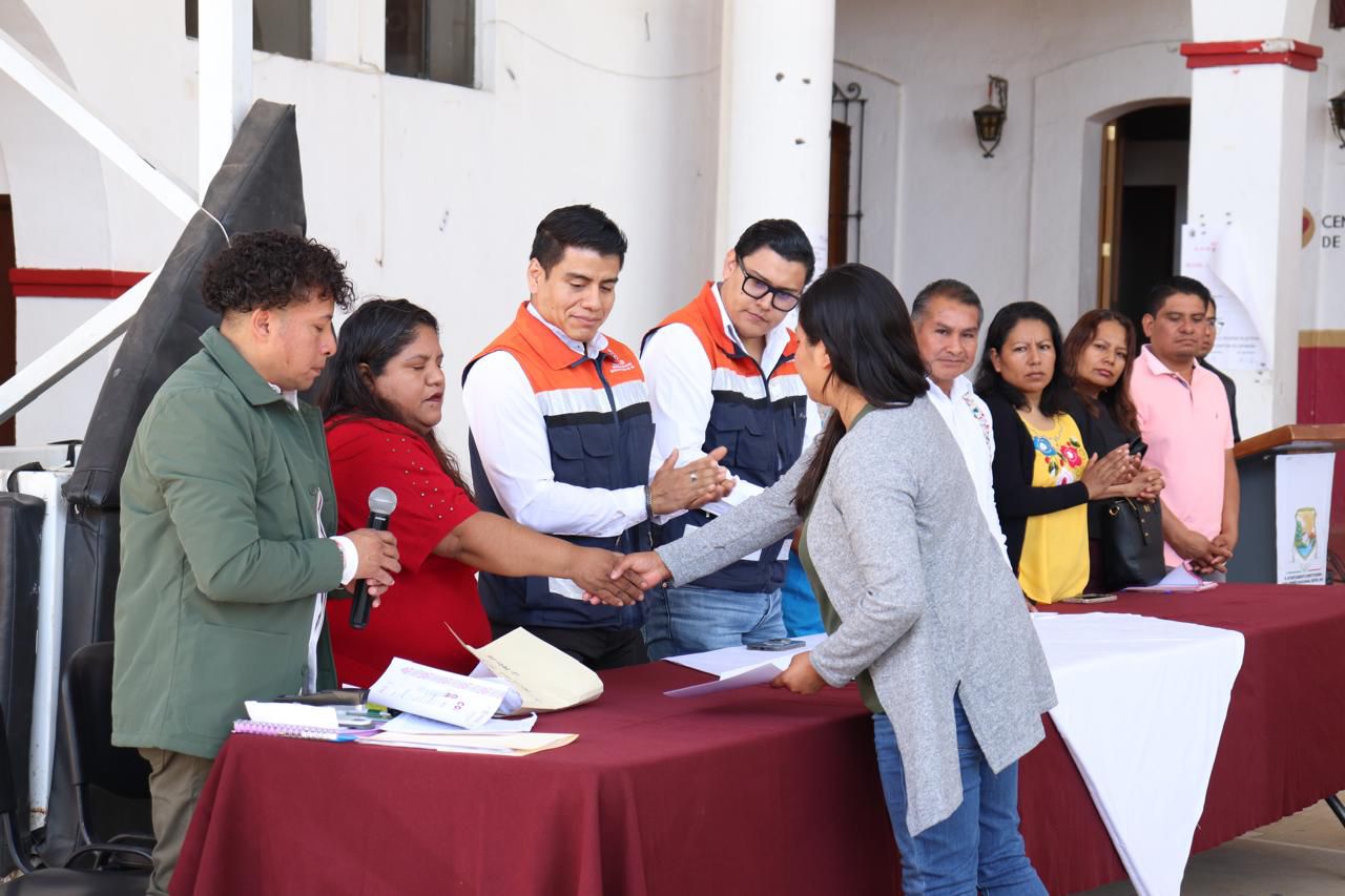 Capacita SSO a 120 personas productoras de tejate sobre el correcto manejo de alimentos en San Andrés Huayápam