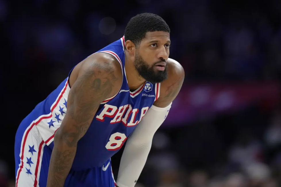 Paul George, de los 76ers, se disculpa por fallar prueba antidopaje y listo para volver