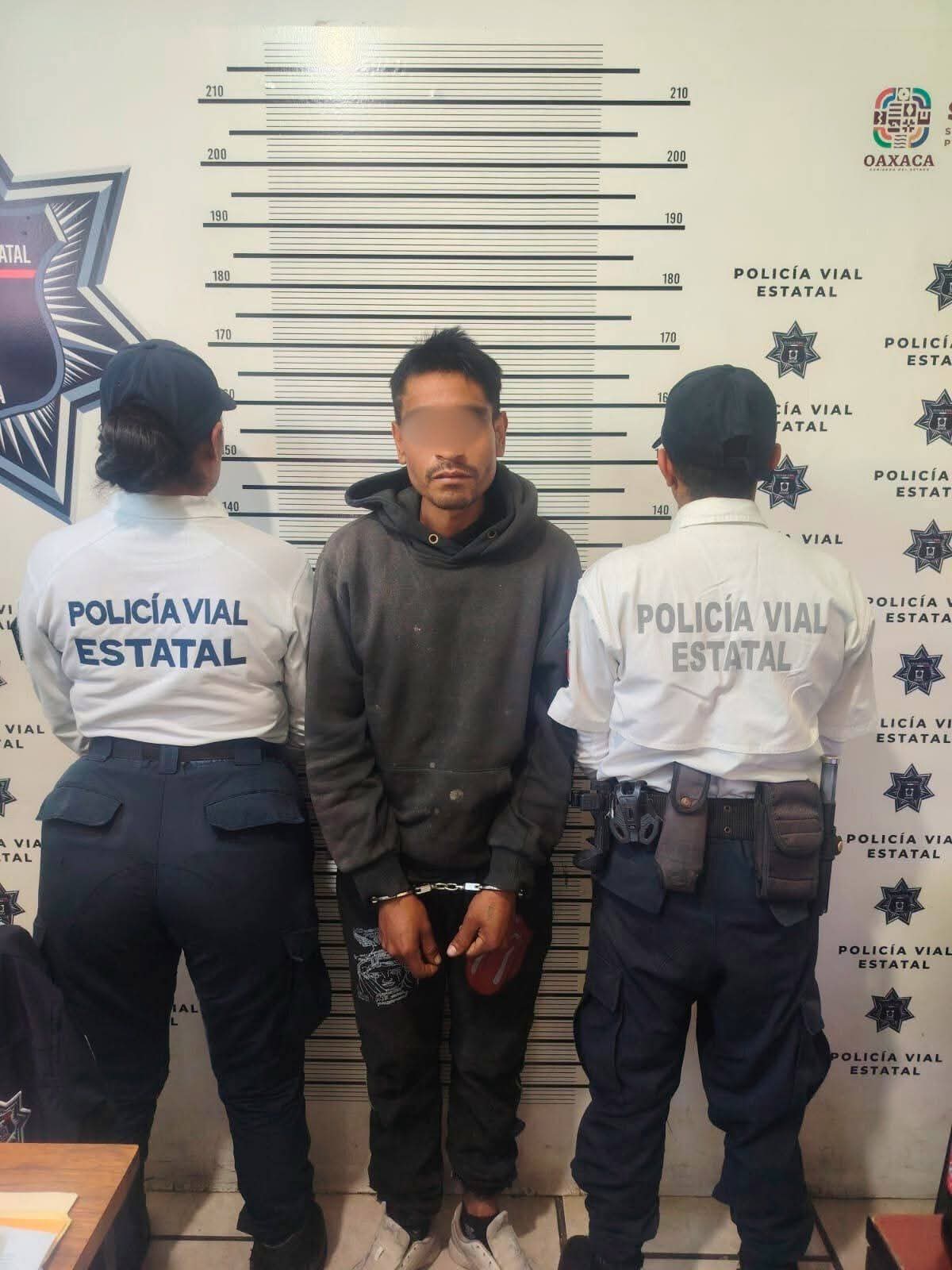Logra la policía vial estatal de Oaxaca detener al ladrón que arrebato un celular a una menor en el centro histórico