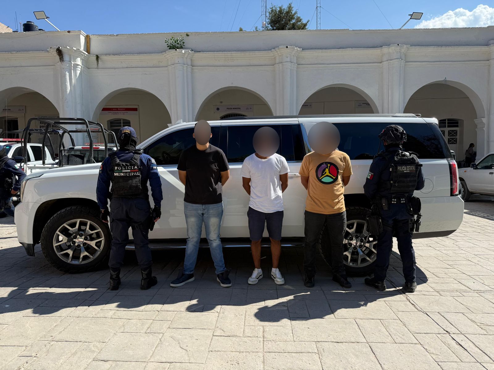 COORDINA C5I OAXACA ACCIONES QUE DERIVARON EN ASEGURAMIENTO DE PERSONAS TRAS REPORTE DE ROBO A TIENDA EN TLAXIACO