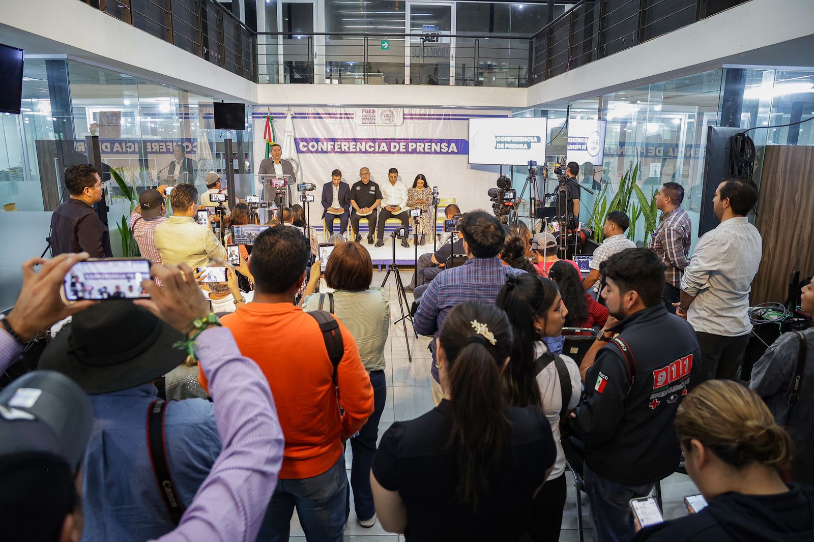 Desarticula FGEO la banda de “La Mami”, dedicada a robo de cuentahabientes, capturan a cinco personas