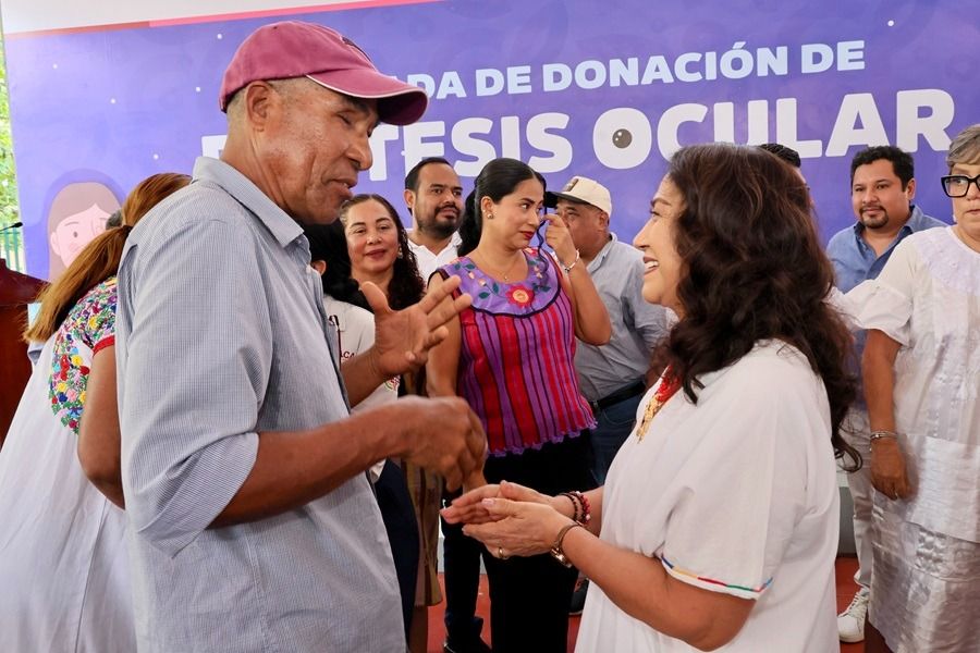 Con entrega de 41 prótesis oculares, DIF Oaxaca mejora la calidad de vida de oaxaqueñas y oaxaqueños