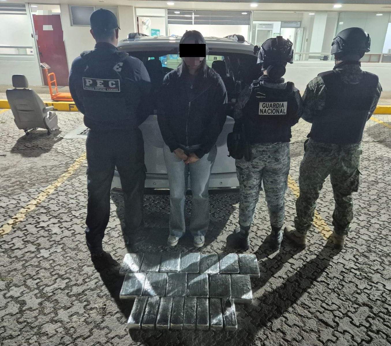 Detienen a norteamericana con drogas en Guanajuato