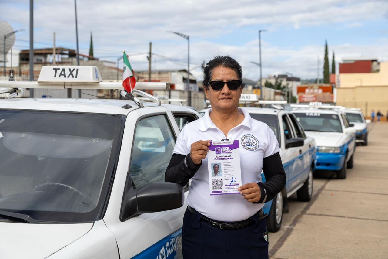 Oaxaca da banderazo a "Taxi Gunaa: "En Oaxaca nos movemos seguras"