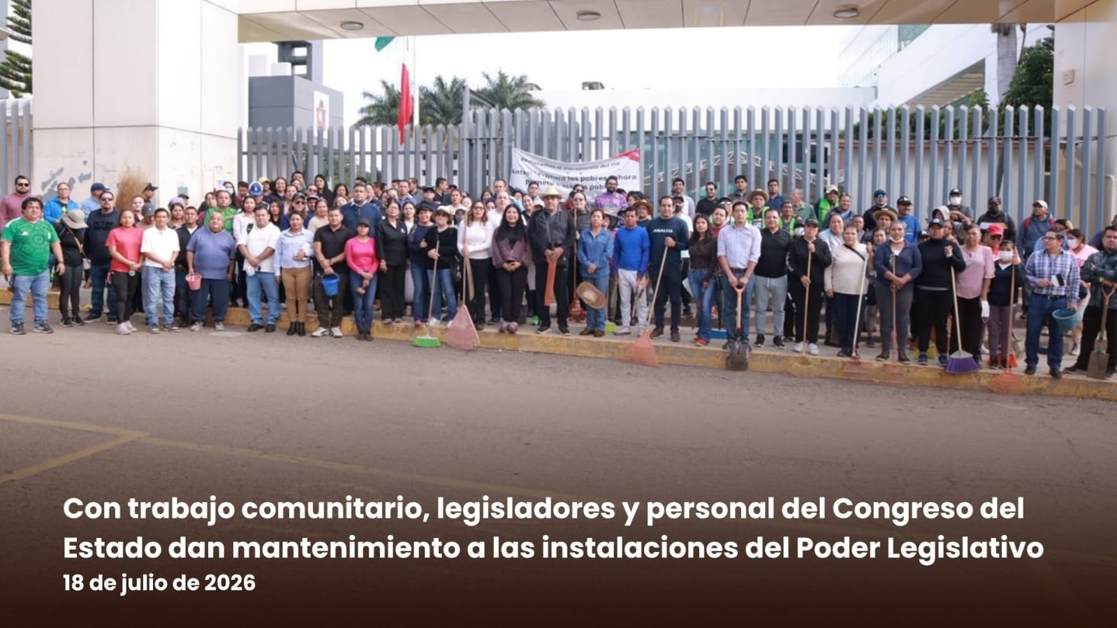 Con trabajo comunitario, legisladores y personal del Congreso del Estado dan mantenimiento a las instalaciones del Poder Legislativo