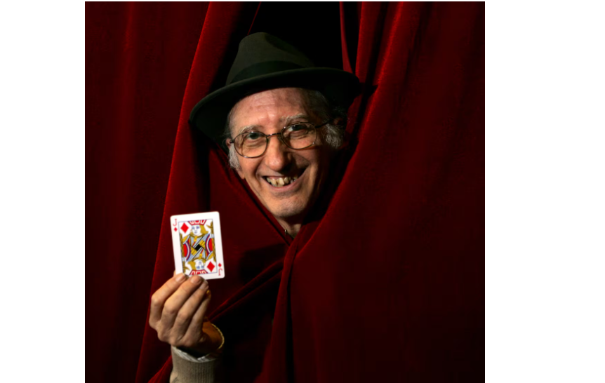 Adiós a Juan Tamariz, el genio de la magia que conquistó al público