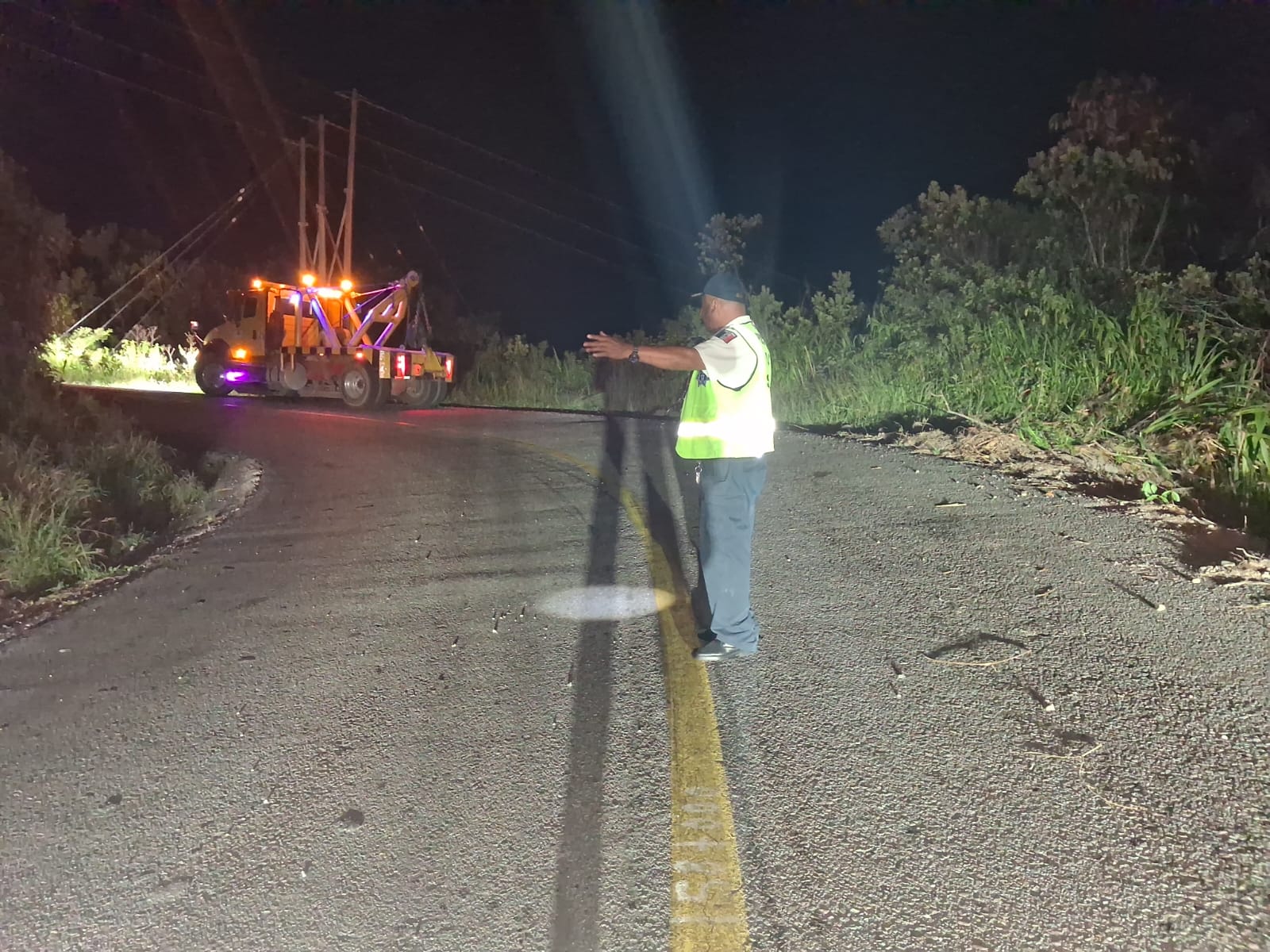 Brinda Gobierno del Estado atención médica a personas heridas tras accidente en Valle Nacional