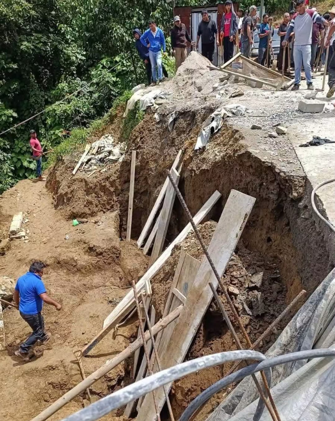 Atención oportuna de autoridades estatales logra salvar vida de 2 trabajadores en Huautla de Jiménez